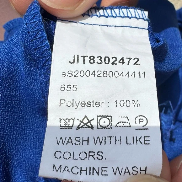 Bright blue scalloped edge romper / XL / Excellent condition - Picture 11 of 12